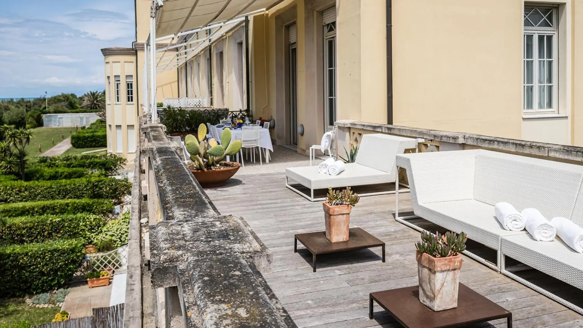 Amazing Sea View Flat Villa Tirrenia Italy